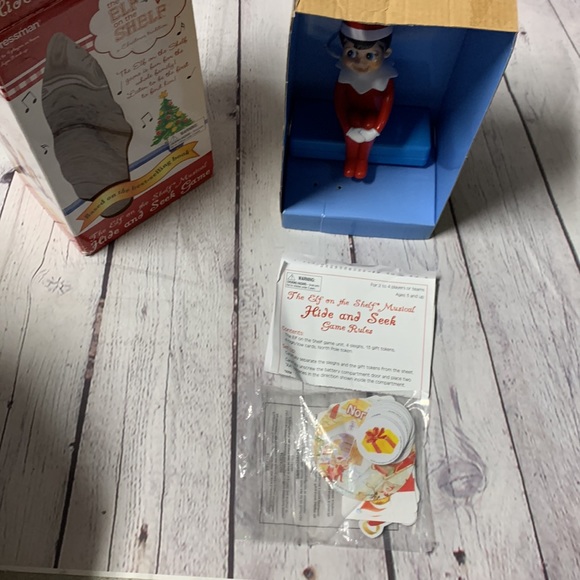 Elf on the Shelf Musical Game - Picture 4 of 6